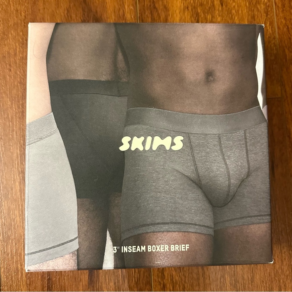 SKIMS 3” inseam Boxer Briefs in onyx black color size small 3 pack